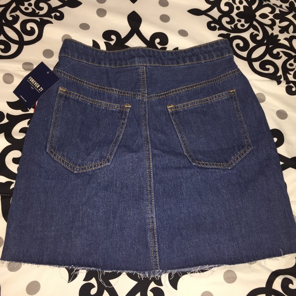Forever21 Solid Button Through Denim Skirt - Picture 2 of 2